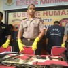 Kapolres Kuningan saat memberikan keterangan terkait penangkapan pencuri brankas.